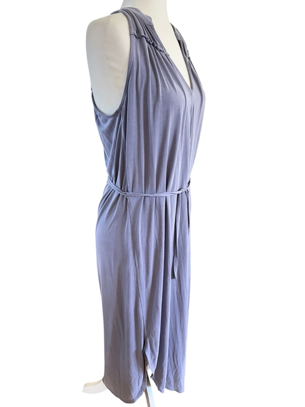 Splendid Lavender Sleeveless V-Neck Midi Dress with Waist Tie
